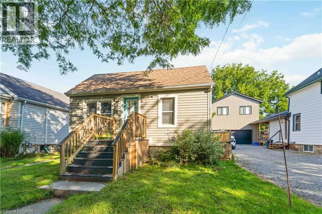 37 Maplecrest Avenue, St. Catharines