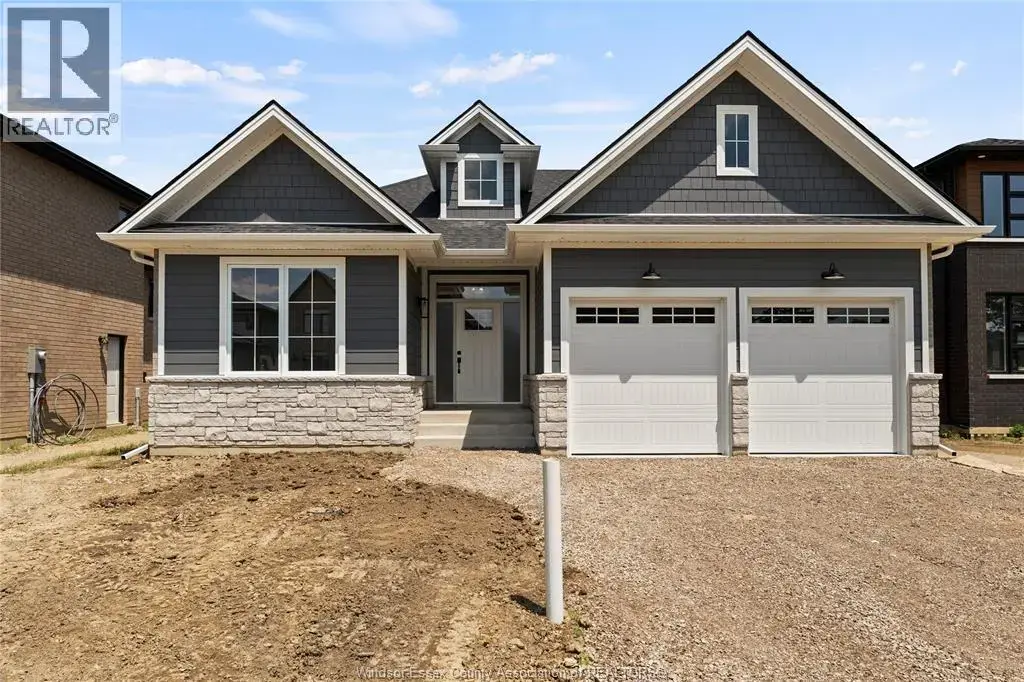 5209 Rafael Street, Tecumseh