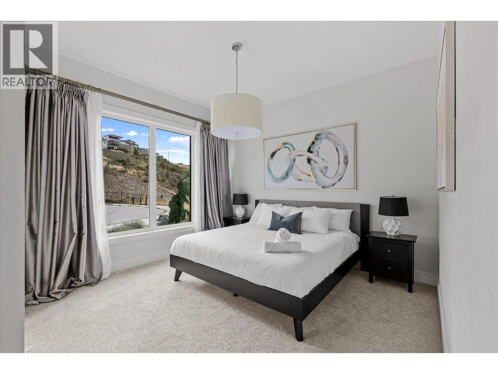 980 Ledgeview Court. Kelowna, British Columbia