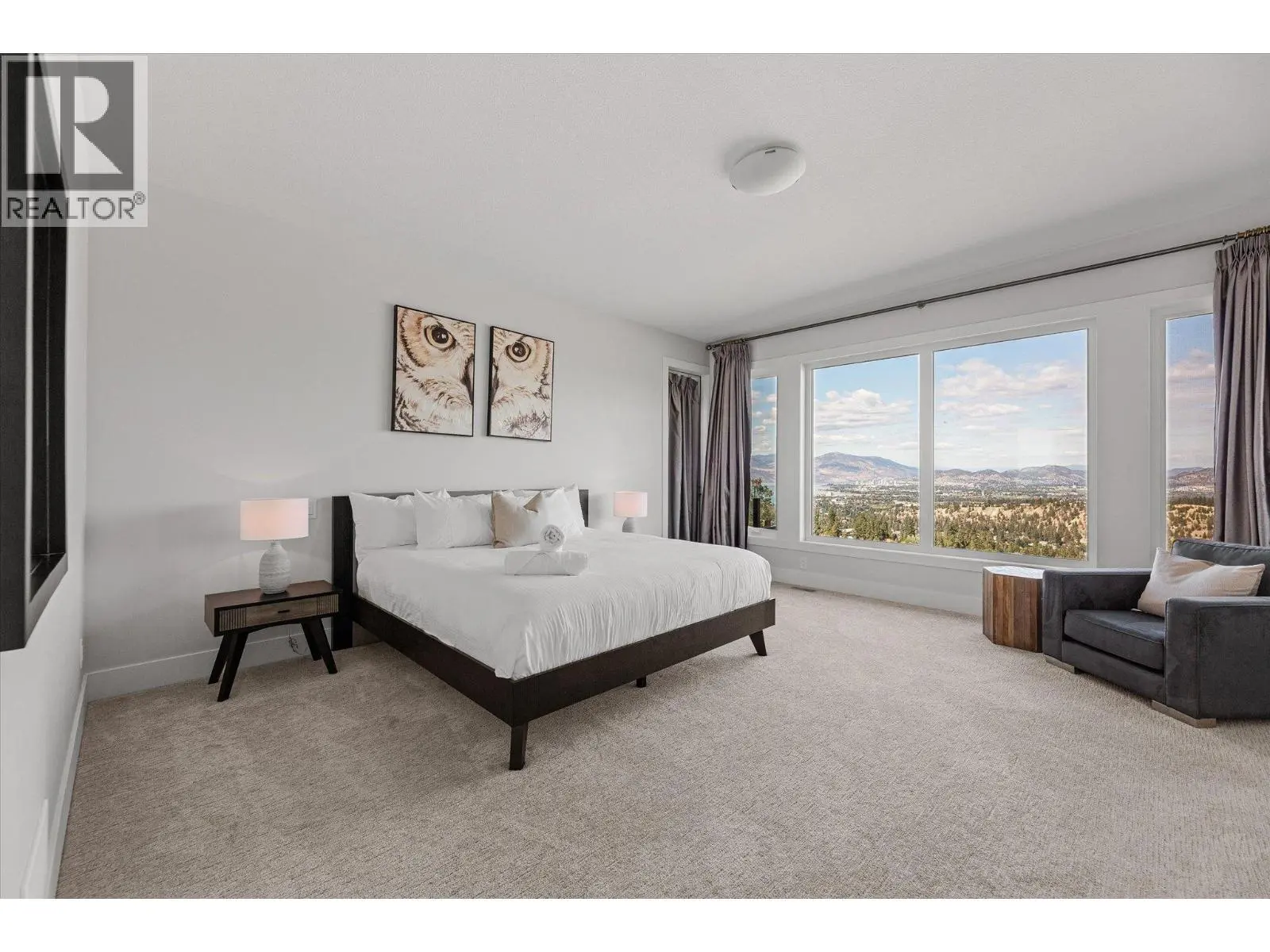 980 Ledgeview Court. Kelowna, British Columbia