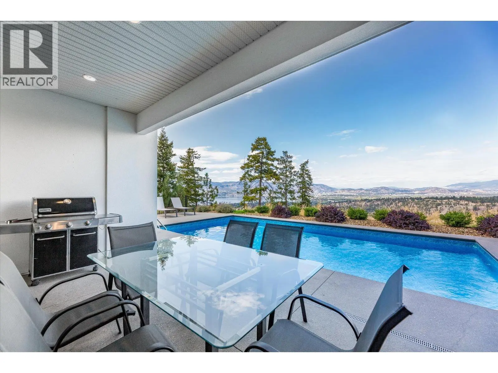 980 Ledgeview Court. Kelowna, British Columbia