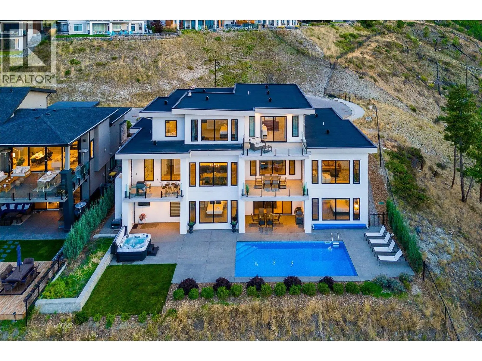 980 Ledgeview Court. Kelowna, British Columbia
