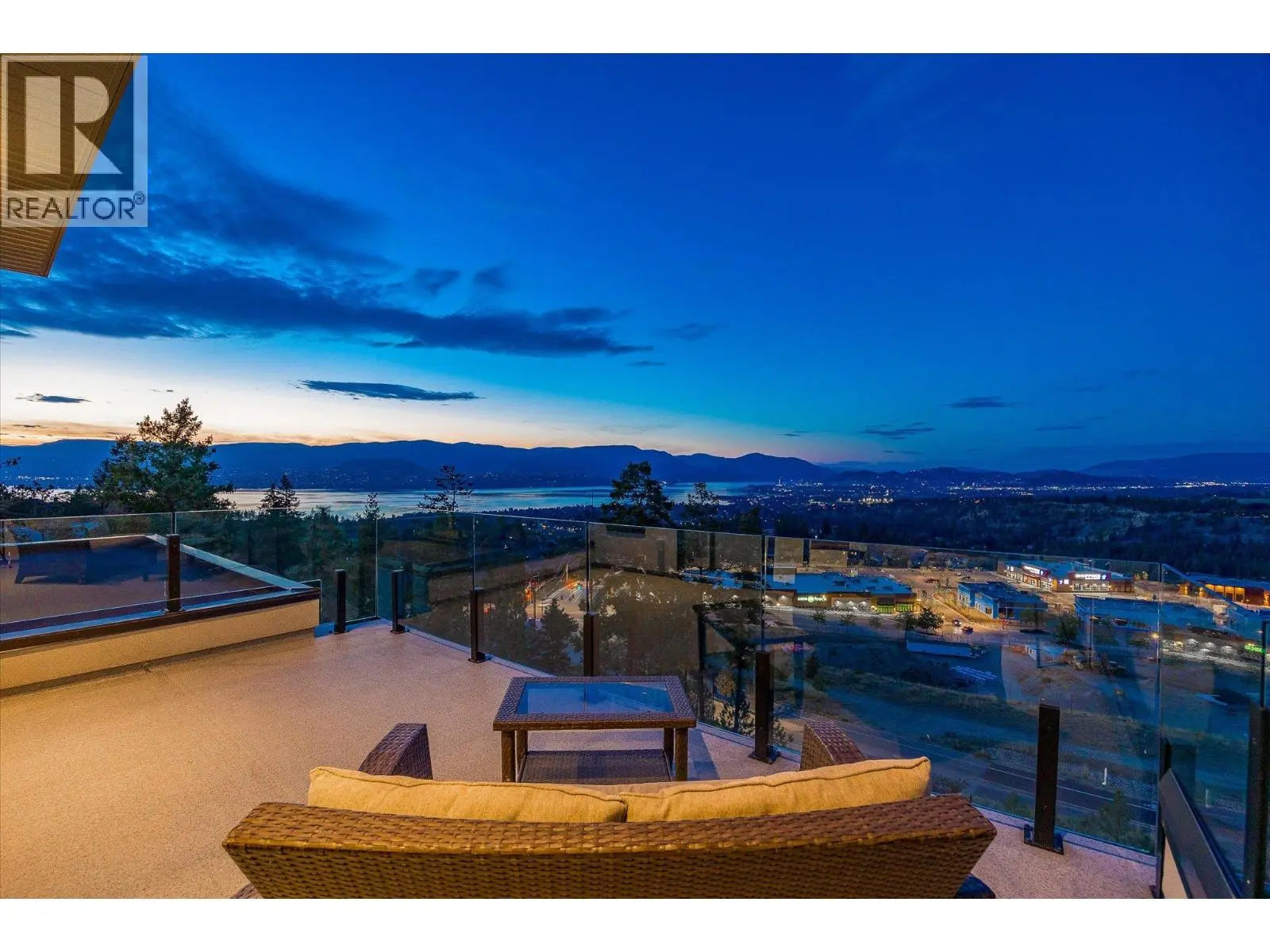 980 Ledgeview Court. Kelowna, British Columbia