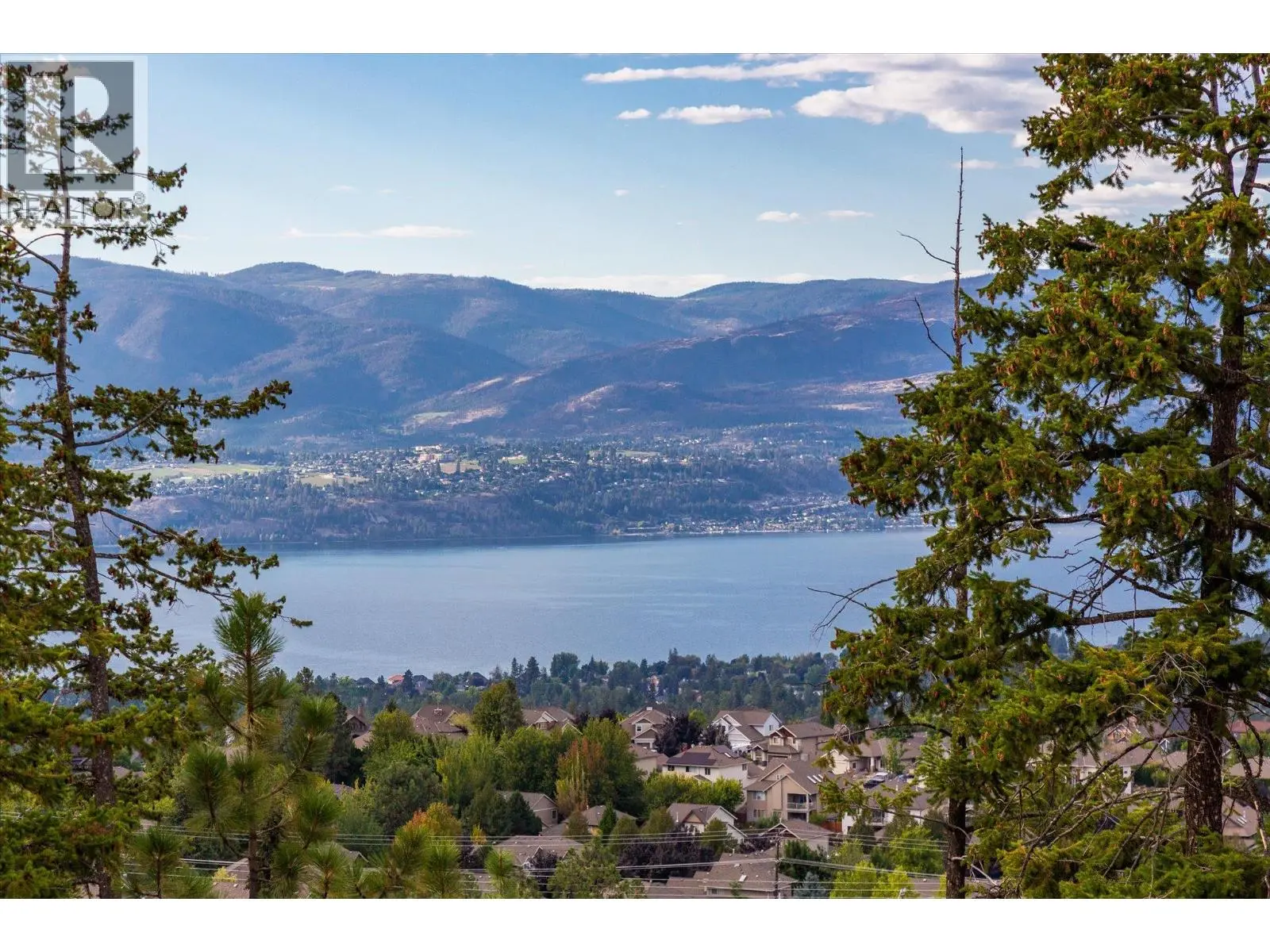 980 Ledgeview Court. Kelowna, British Columbia