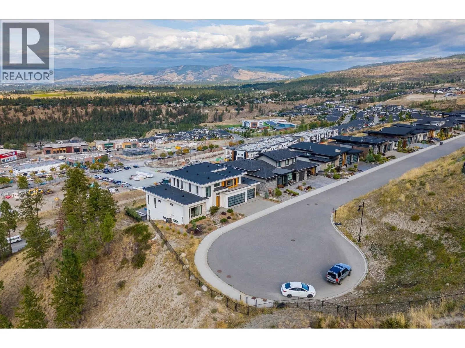 980 Ledgeview Court. Kelowna, British Columbia