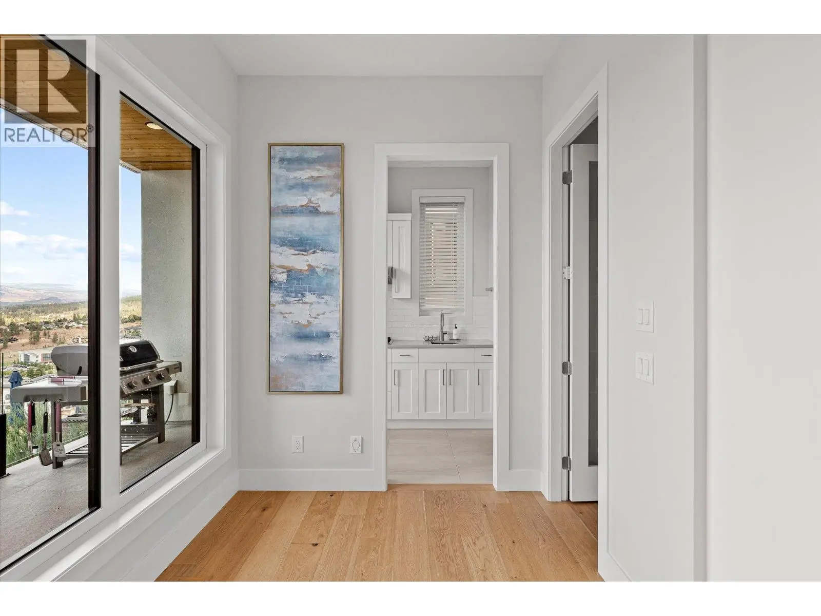 980 Ledgeview Court. Kelowna, British Columbia