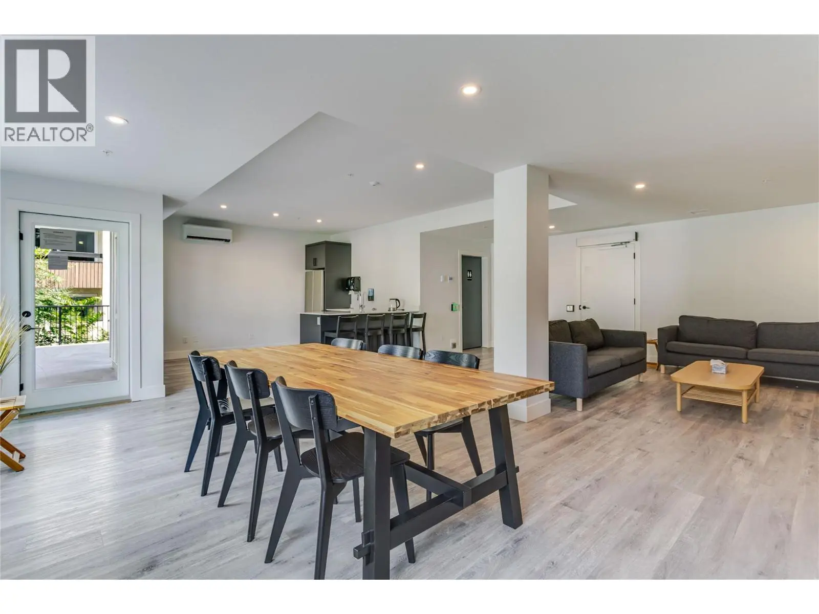 1220 Pacific Avenue Unit# 507. Kelowna, British Columbia
