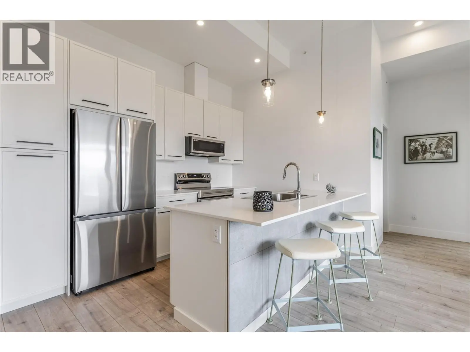 1220 Pacific Avenue Unit# 507. Kelowna, British Columbia