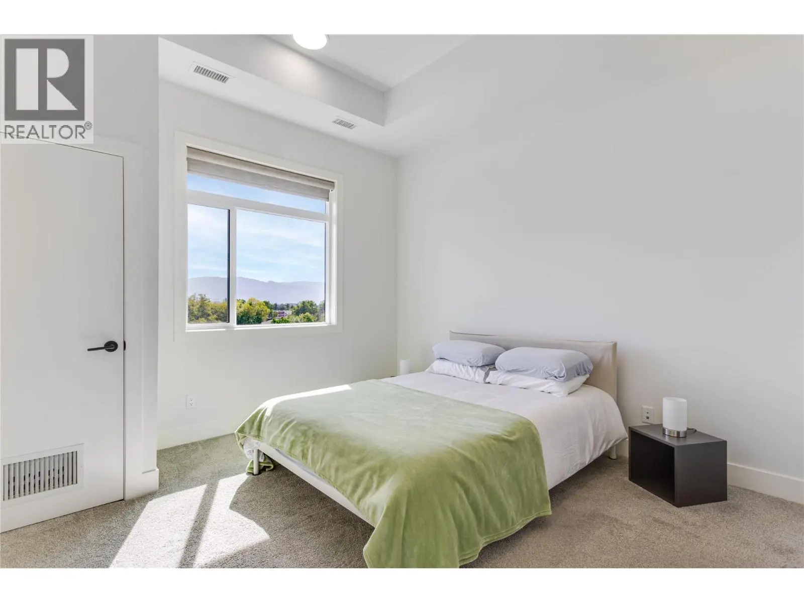 1220 Pacific Avenue Unit# 507. Kelowna, British Columbia