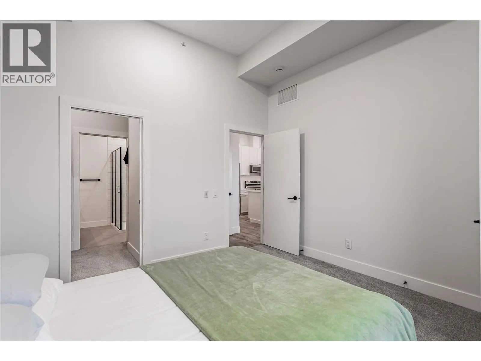 1220 Pacific Avenue Unit# 507. Kelowna, British Columbia