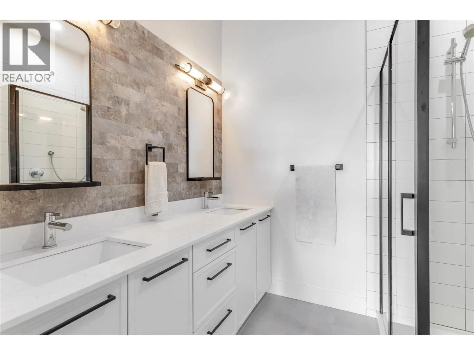 1220 Pacific Avenue Unit# 507. Kelowna, British Columbia