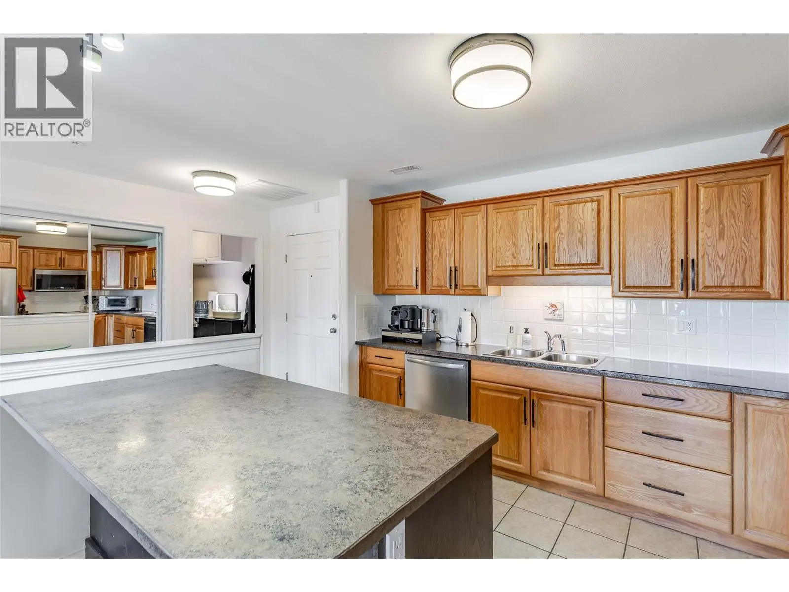 1967 Underhill Street Unit# 705. Kelowna, British Columbia