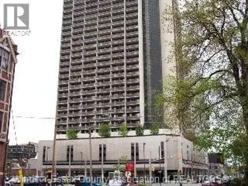 150 Park West Unit# 816, Windsor