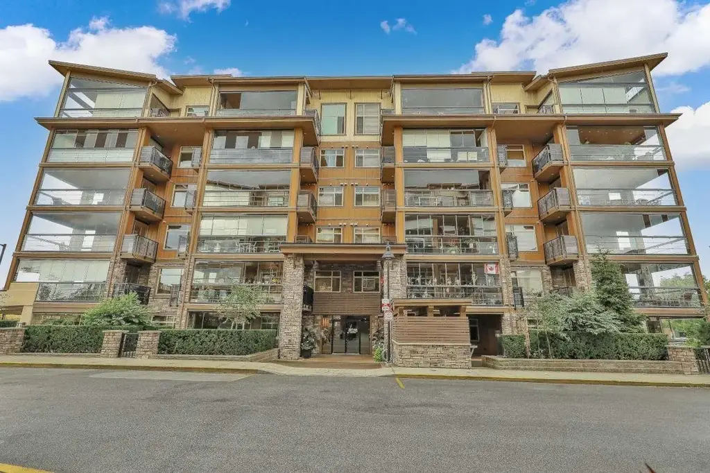 A303 20716 Willoughby Town Centre Drive, Langley