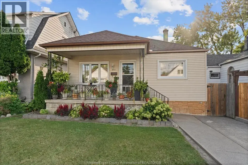 931 Lillian Avenue, Windsor
