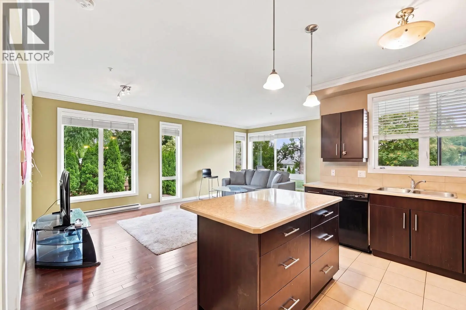 130 Barber Road Unit# 102. Kelowna, British Columbia