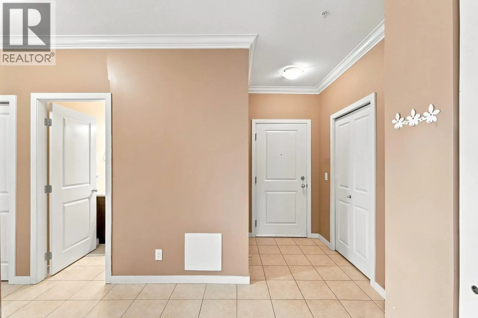 130 Barber Road Unit# 102. Kelowna, British Columbia