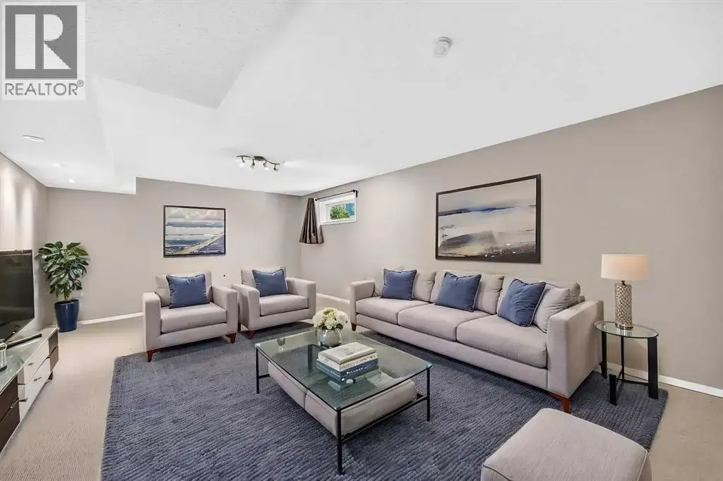 22 Cramond Crescent Se, Calgary