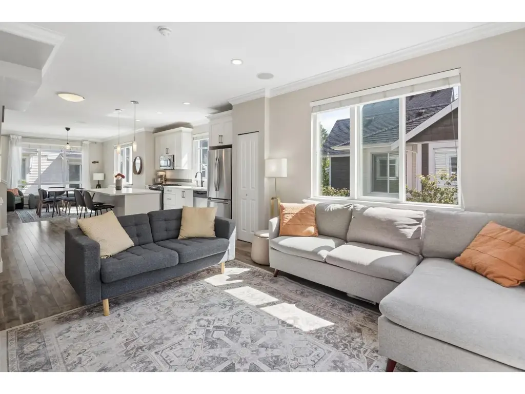 32 3039 156 Street, Surrey