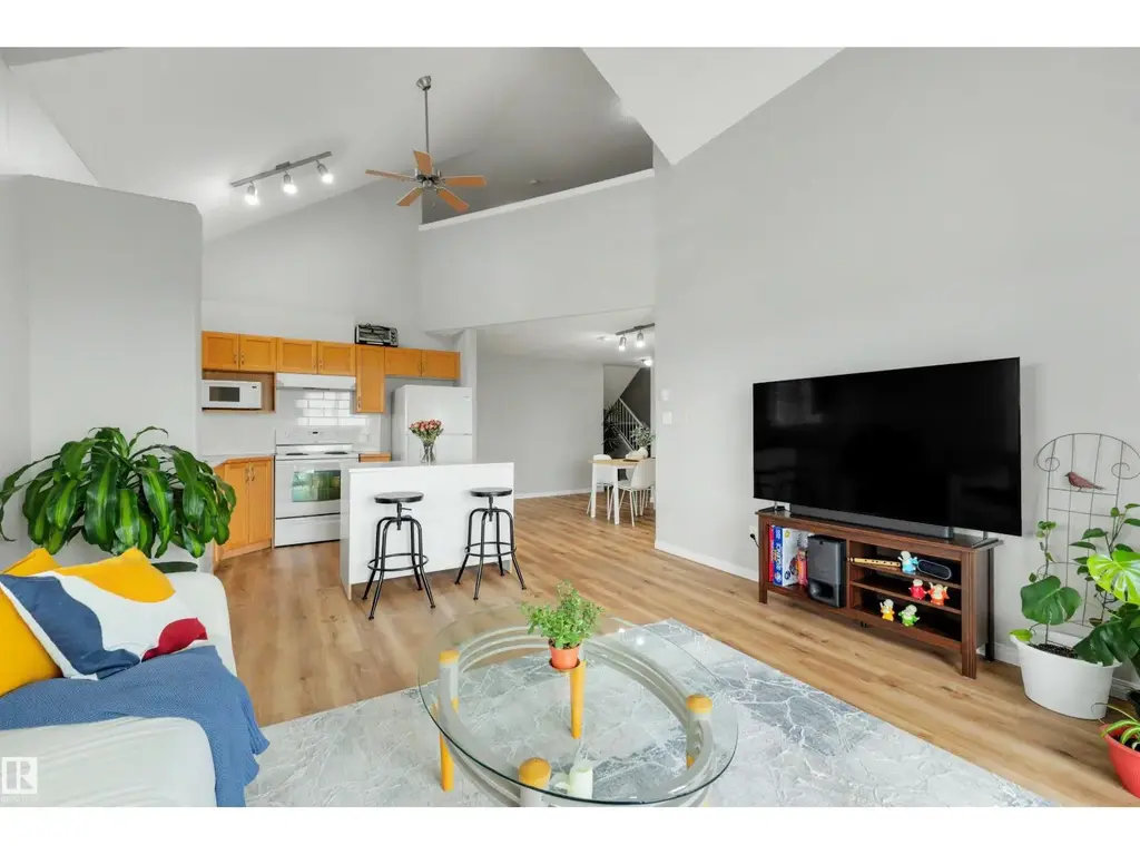 #427 3425 19 St Nw, Edmonton