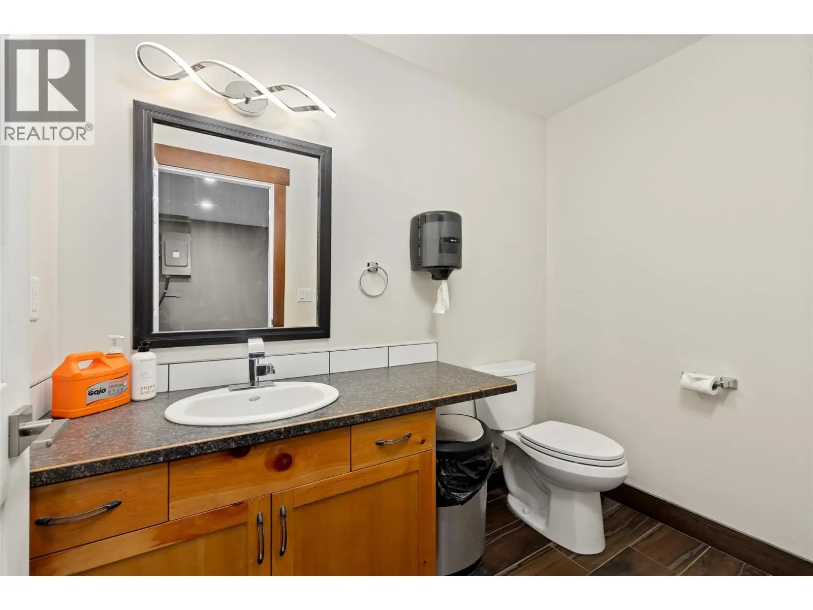 5757 Upper Booth Road N. Kelowna, British Columbia