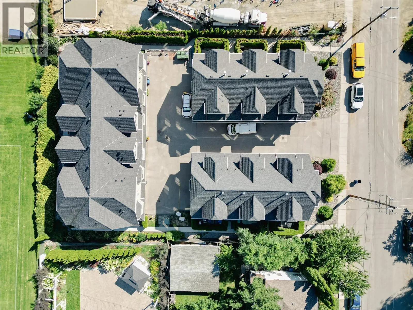 952 Lawson Avenue Unit# 101. Kelowna, British Columbia