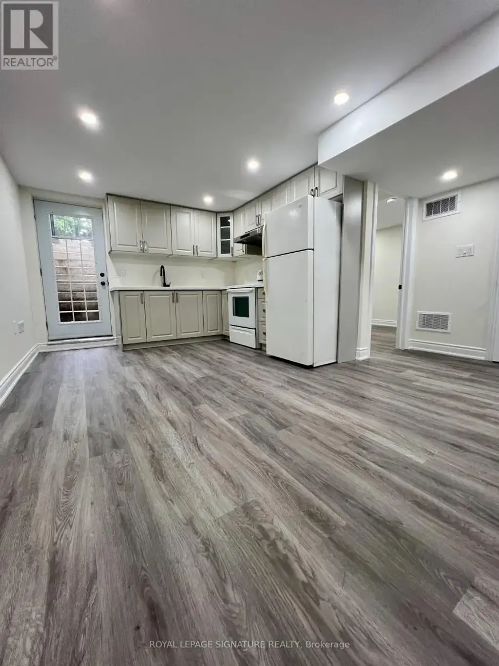 28 Skelton Boulevard, Brampton (Brampton North)