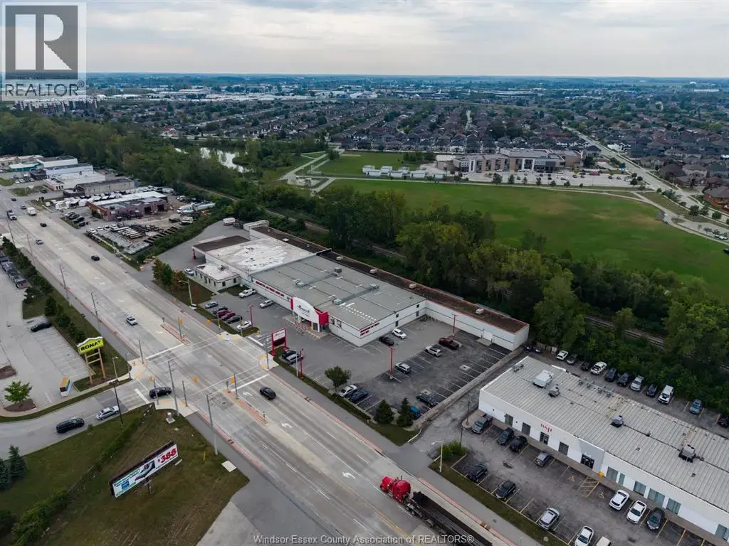 1835 Provincial Road, Windsor