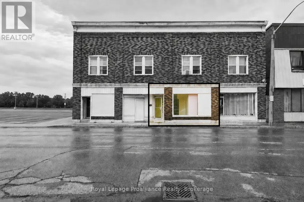 2 - 56 Elgin Street, Quinte West (Trenton Ward)