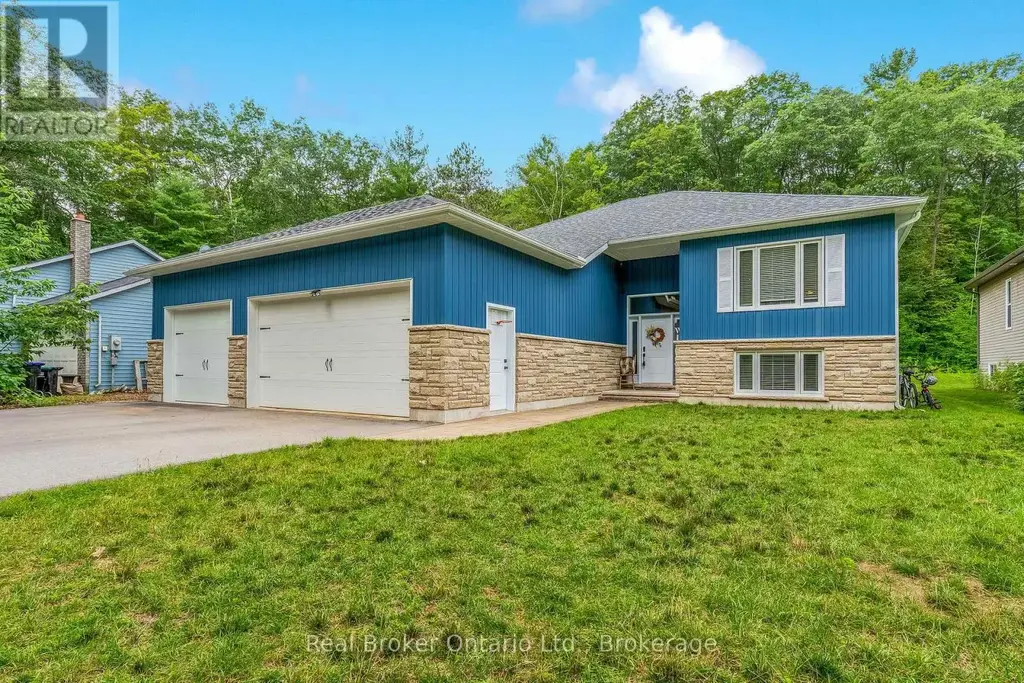 204 Golf Course Road, Wasaga Beach