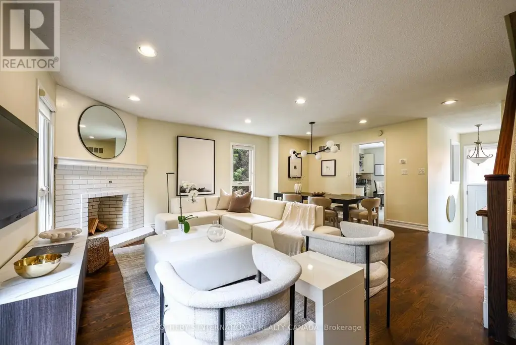70 Sylvan Valley Way, Toronto (Bedford Park-Nortown)