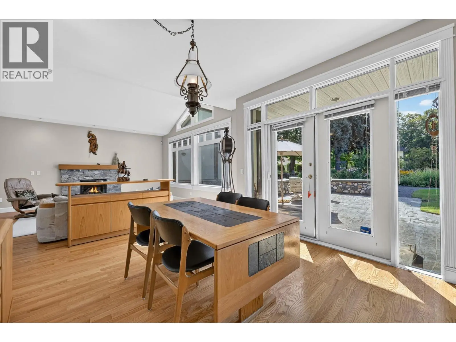 1986 Bowes Street Unit# 109. Kelowna, British Columbia