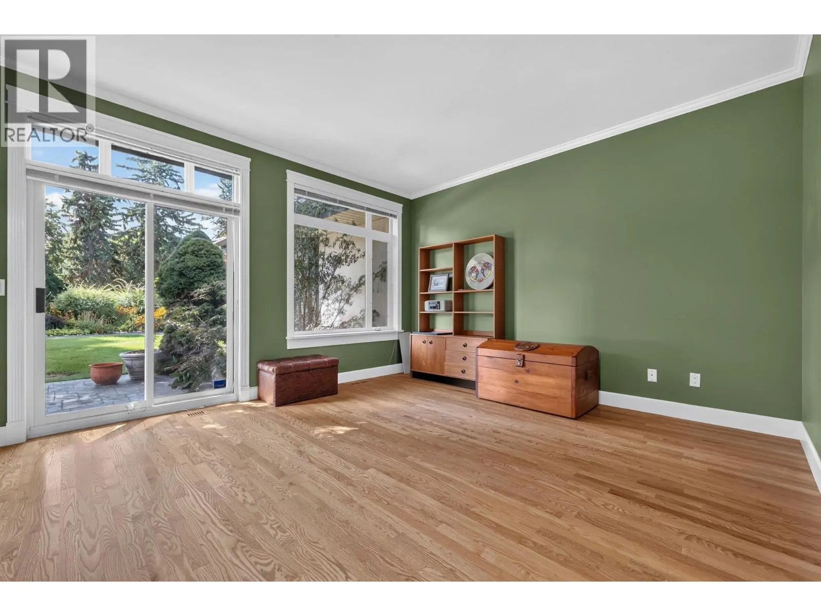 1986 Bowes Street Unit# 109. Kelowna, British Columbia
