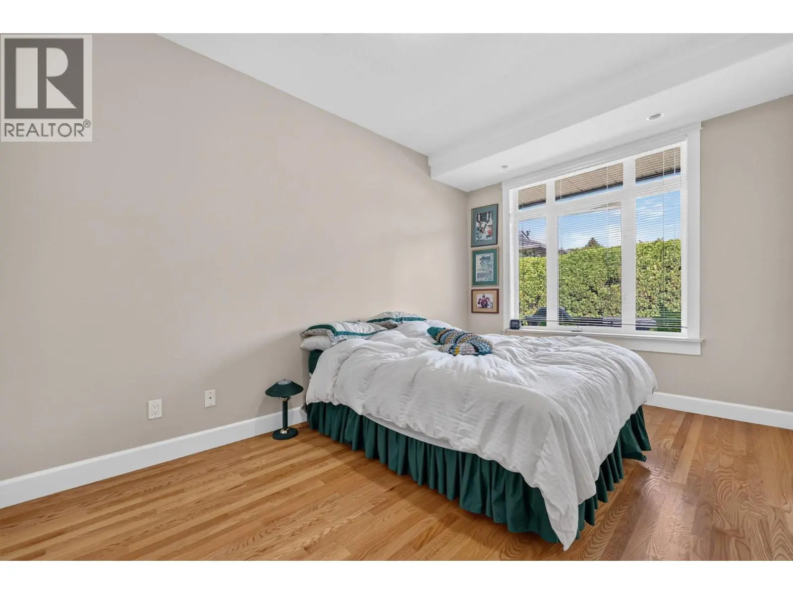 1986 Bowes Street Unit# 109. Kelowna, British Columbia