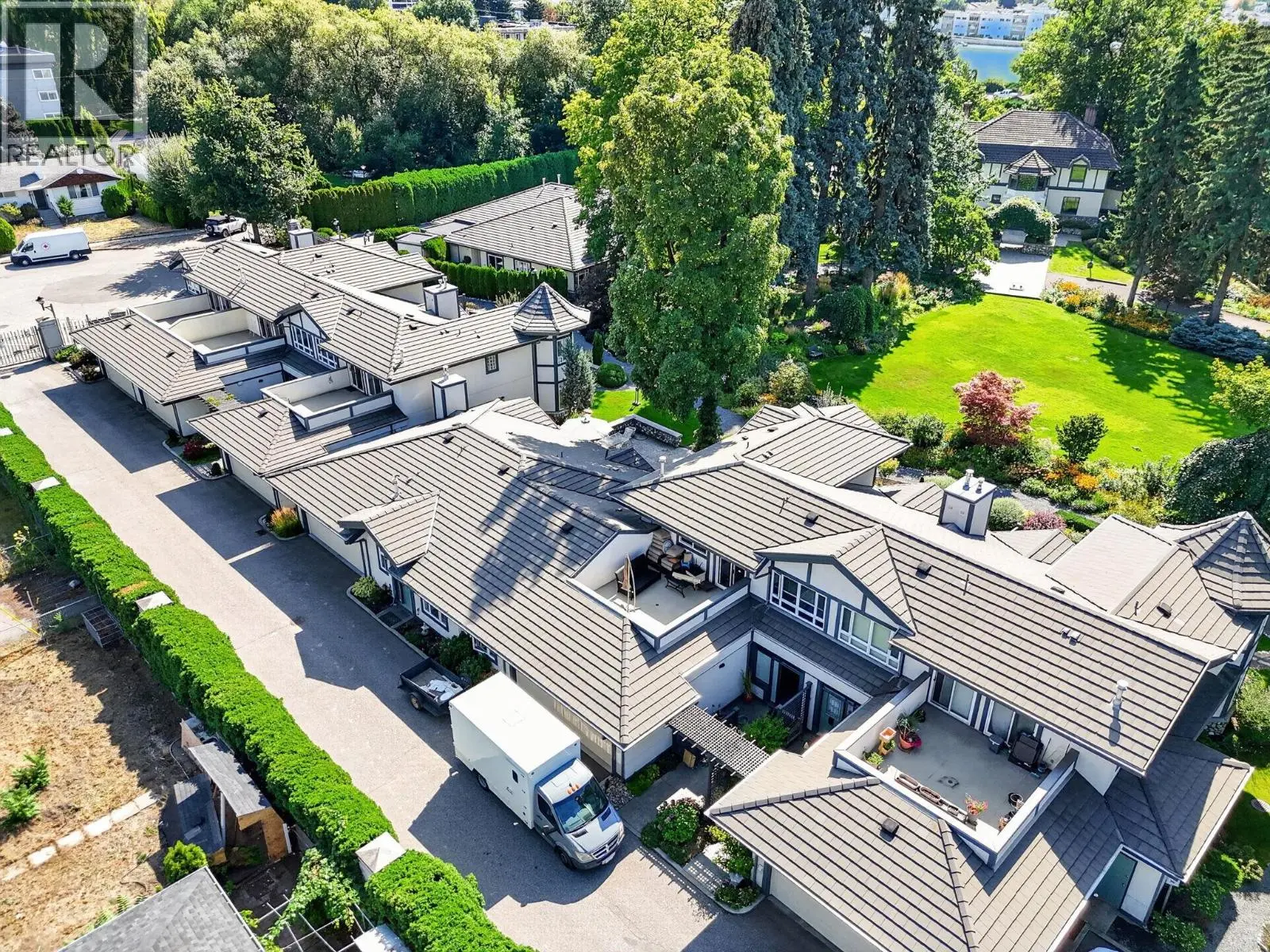 1986 Bowes Street Unit# 109. Kelowna, British Columbia