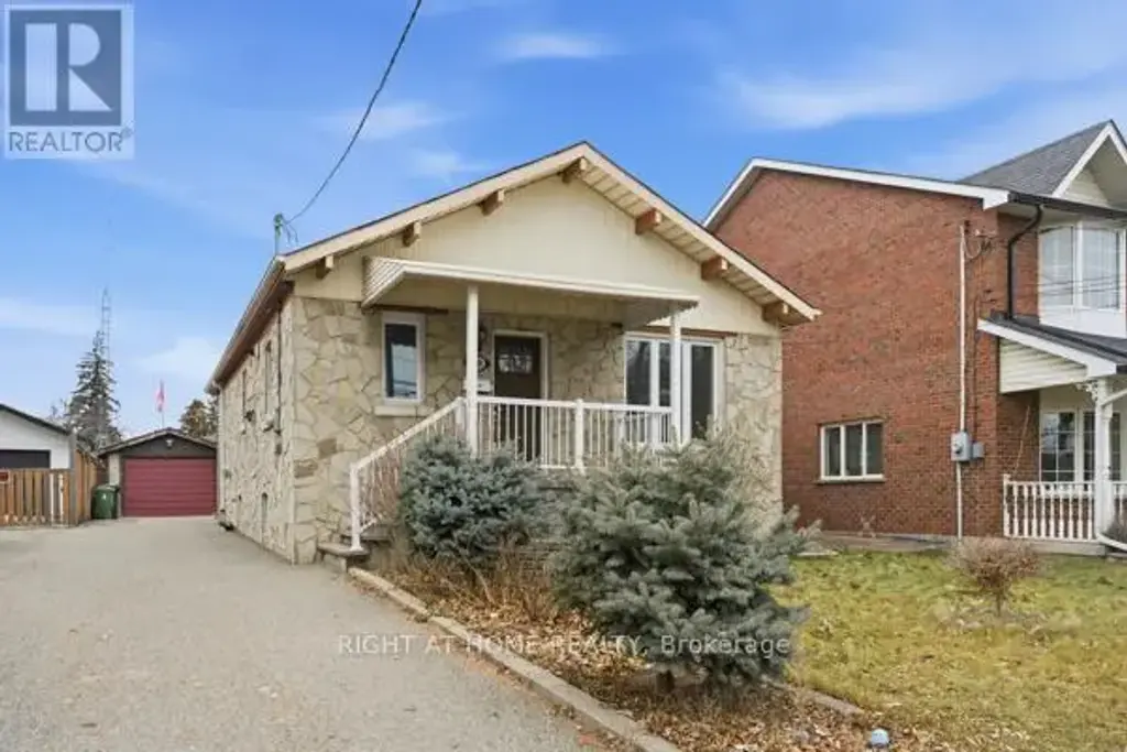 200 Gary Drive, Toronto (Humberlea-Pelmo Park)