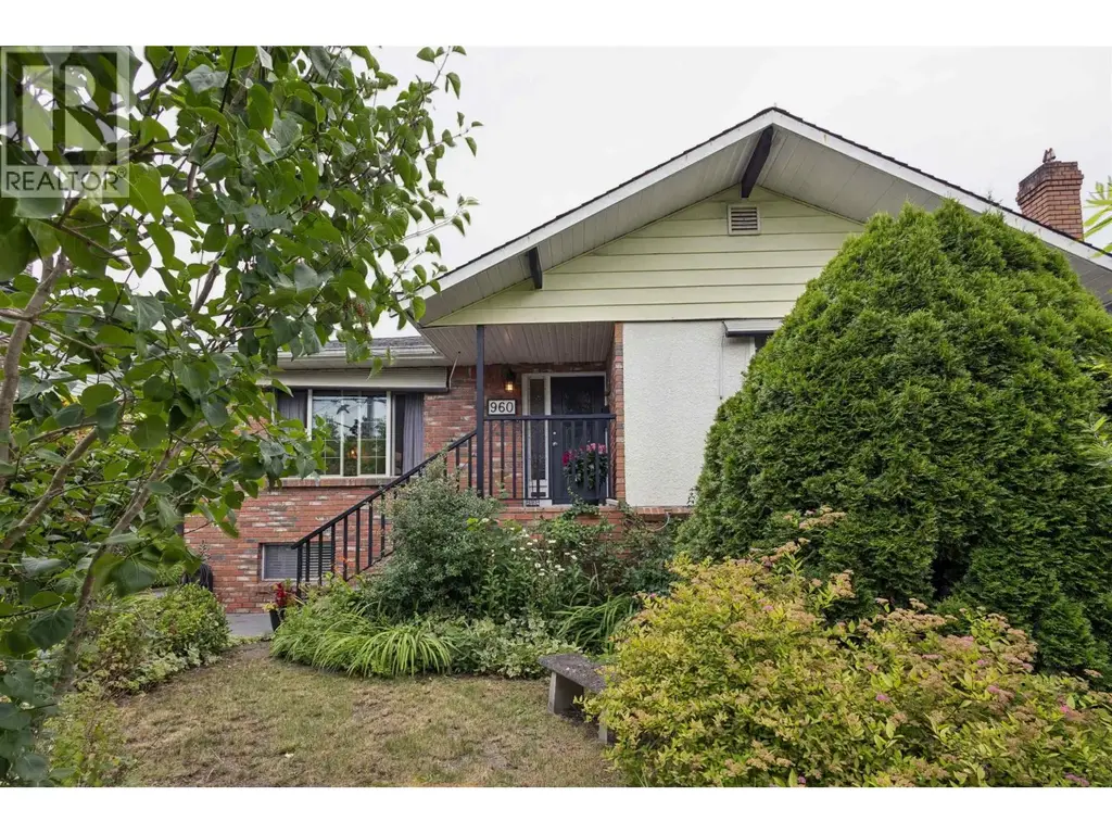 960 Cliff Avenue, Burnaby