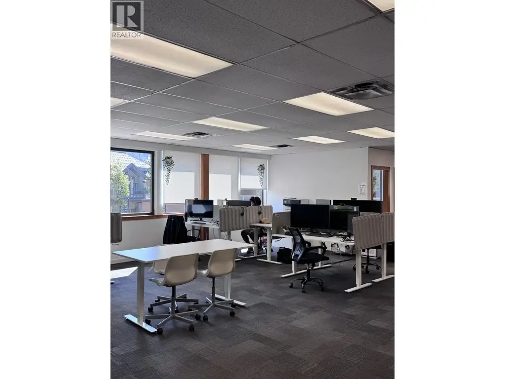 303 4204 Village Square, Whistler