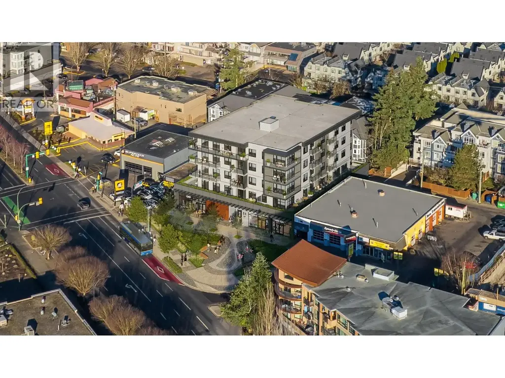 101 880 W 15th Street, North Vancouver