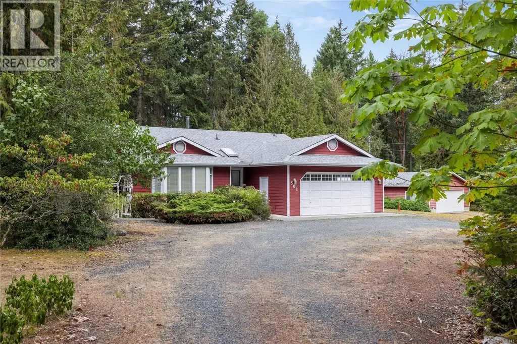 381 Fourneau Way, Parksville