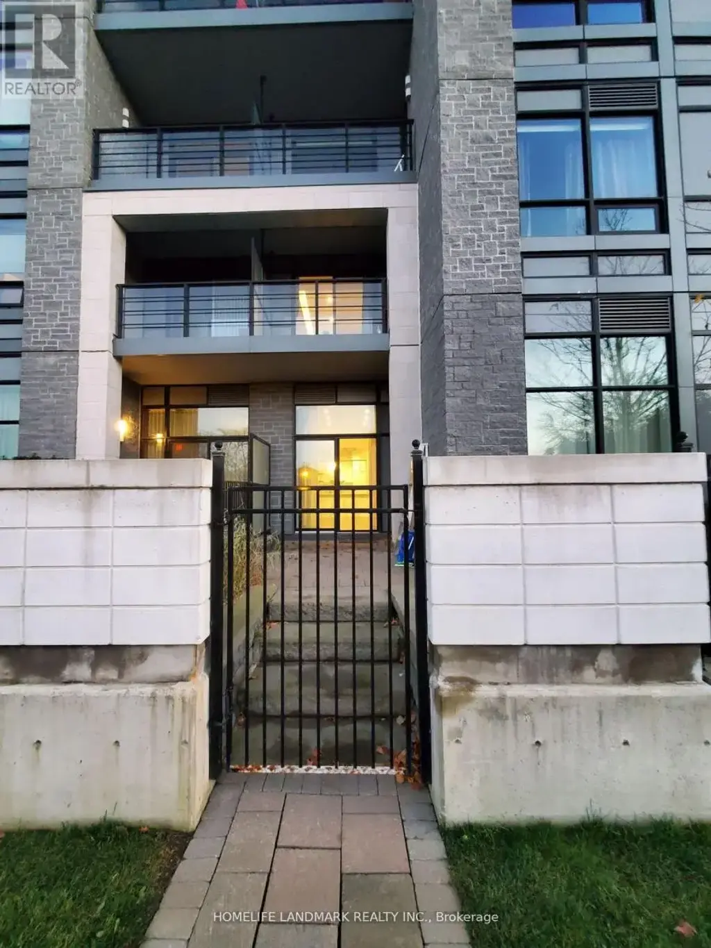 116 - 21 Clairtrell Road, Toronto (Willowdale East)