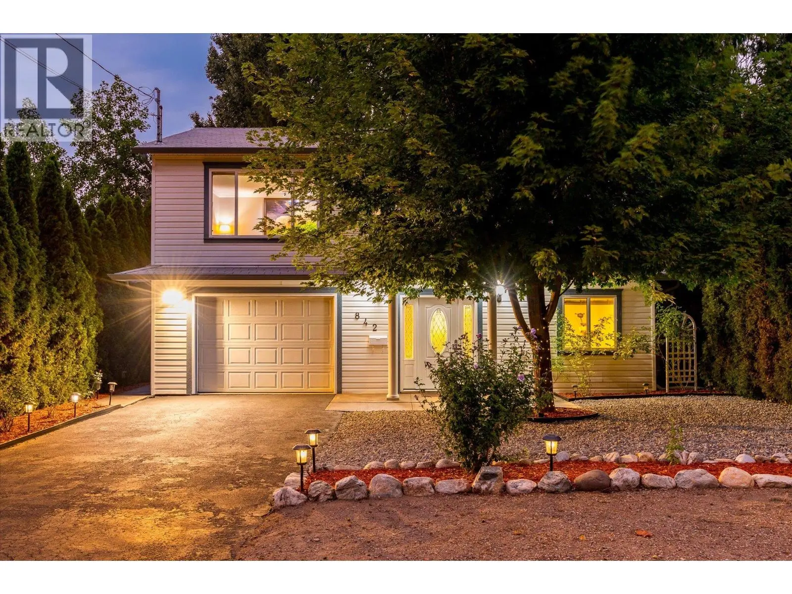 842 Raymer Road. Kelowna, British Columbia