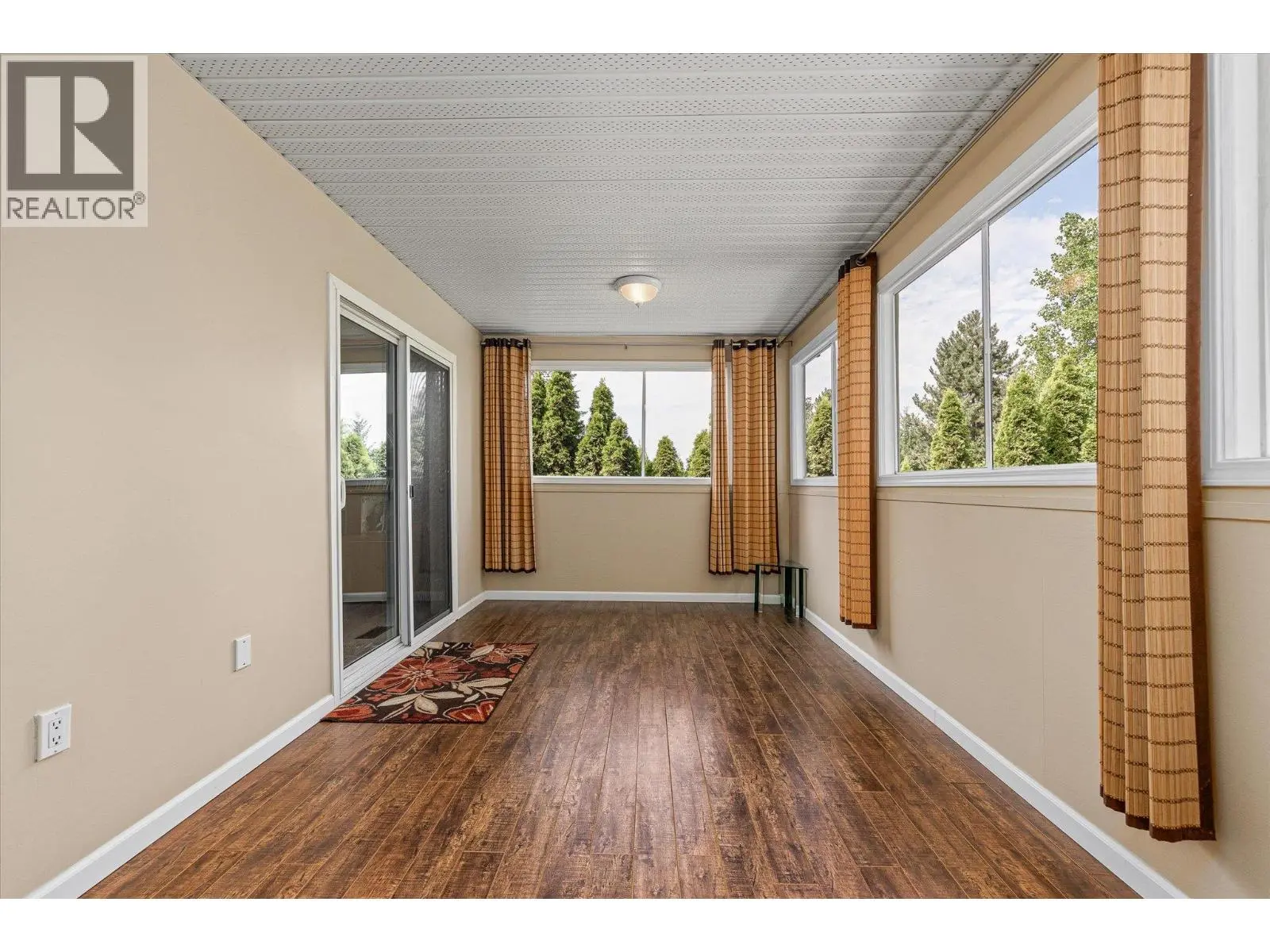 842 Raymer Road. Kelowna, British Columbia