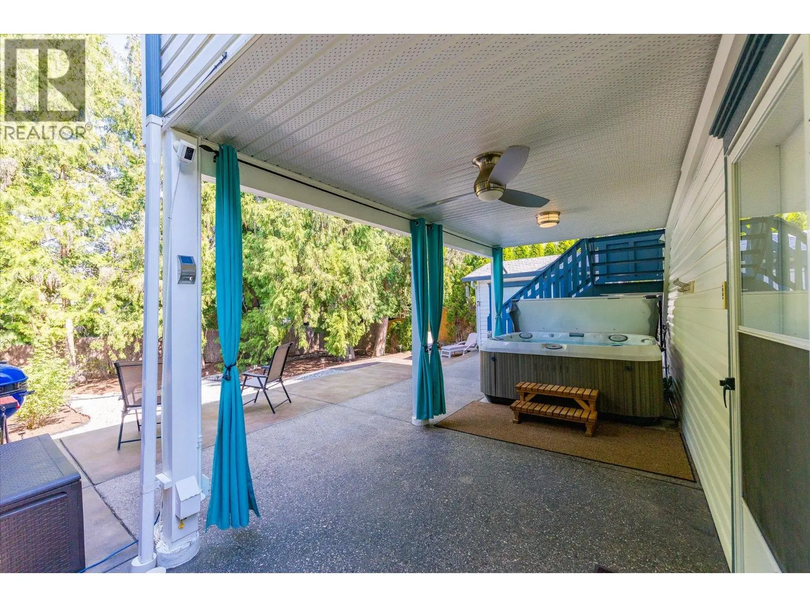 842 Raymer Road. Kelowna, British Columbia