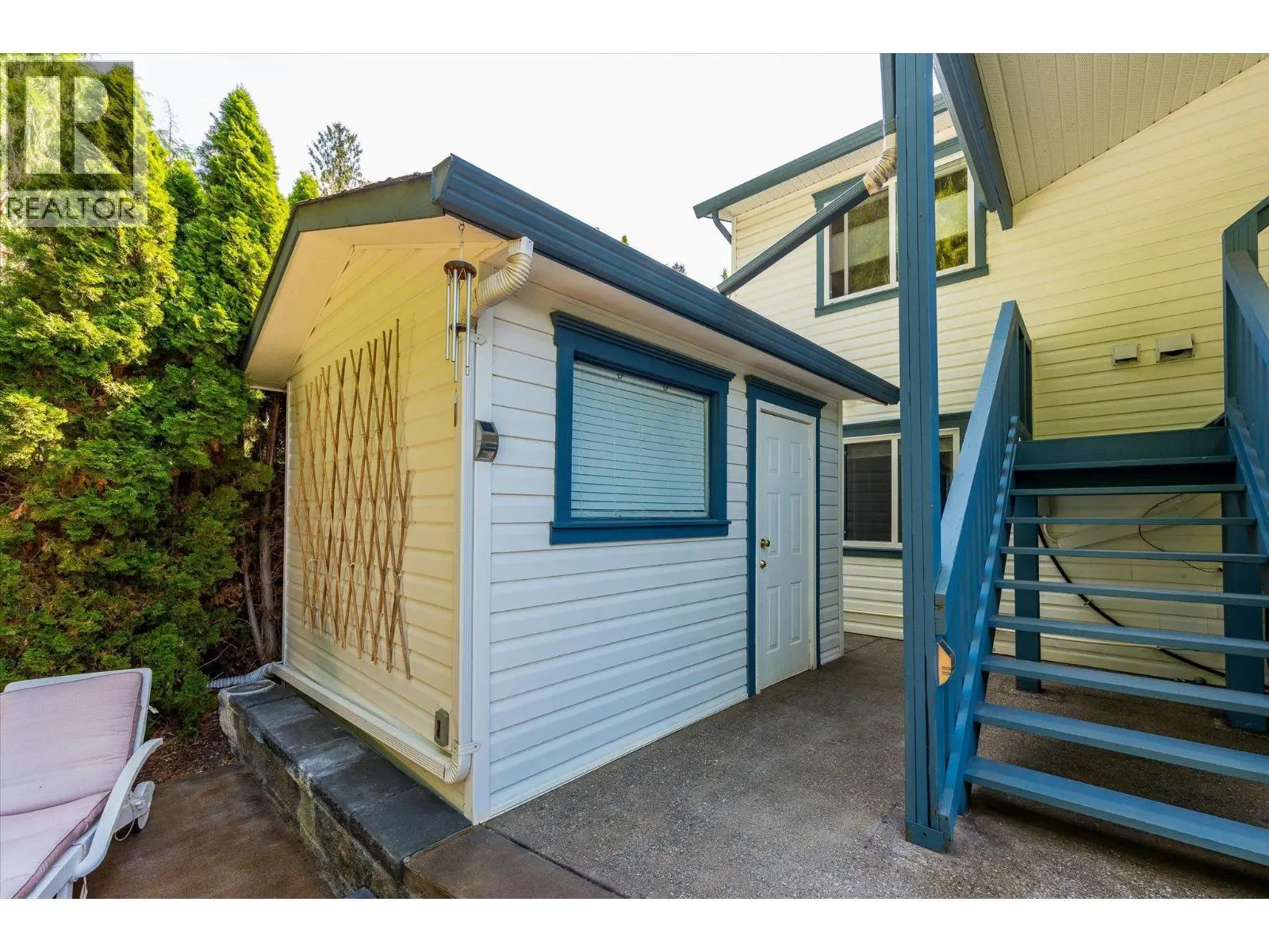 842 Raymer Road. Kelowna, British Columbia