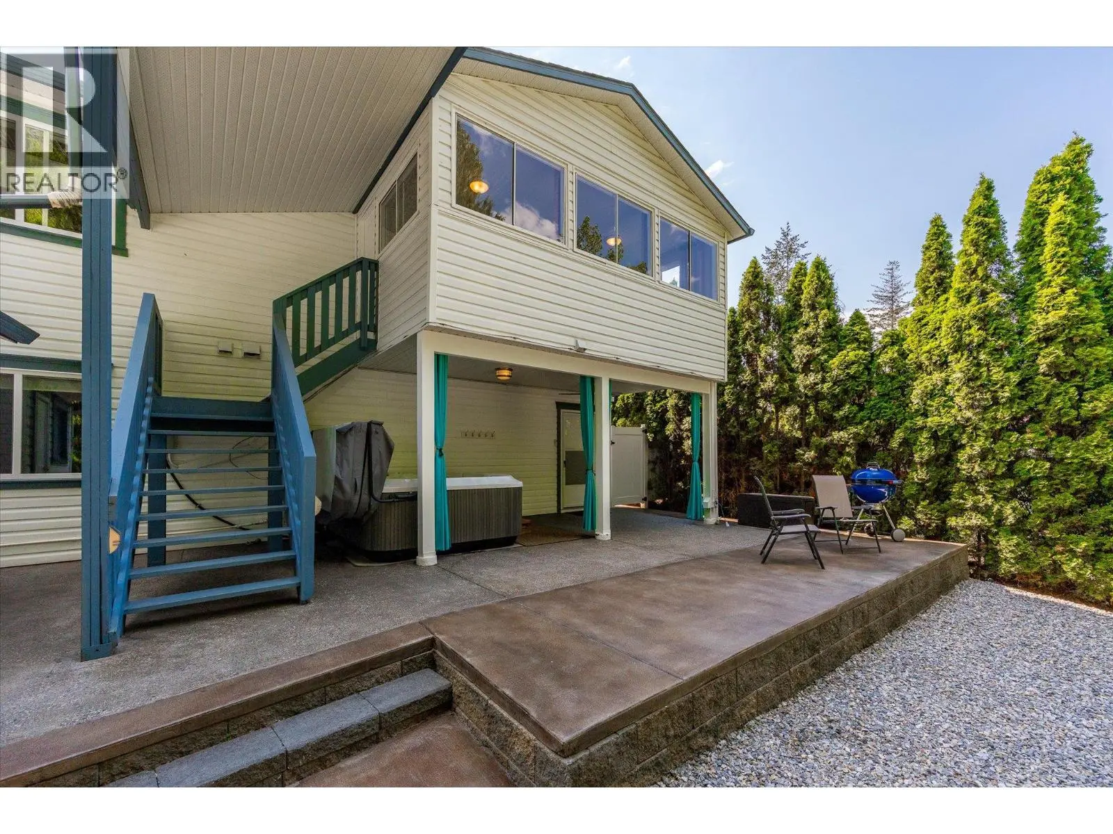 842 Raymer Road. Kelowna, British Columbia