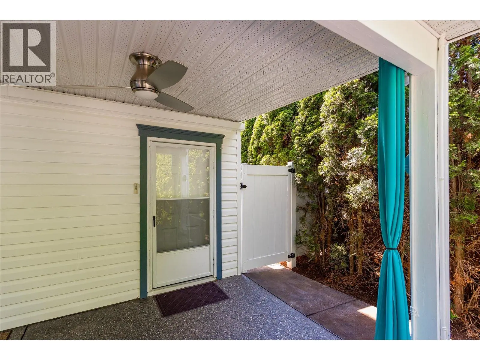 842 Raymer Road. Kelowna, British Columbia