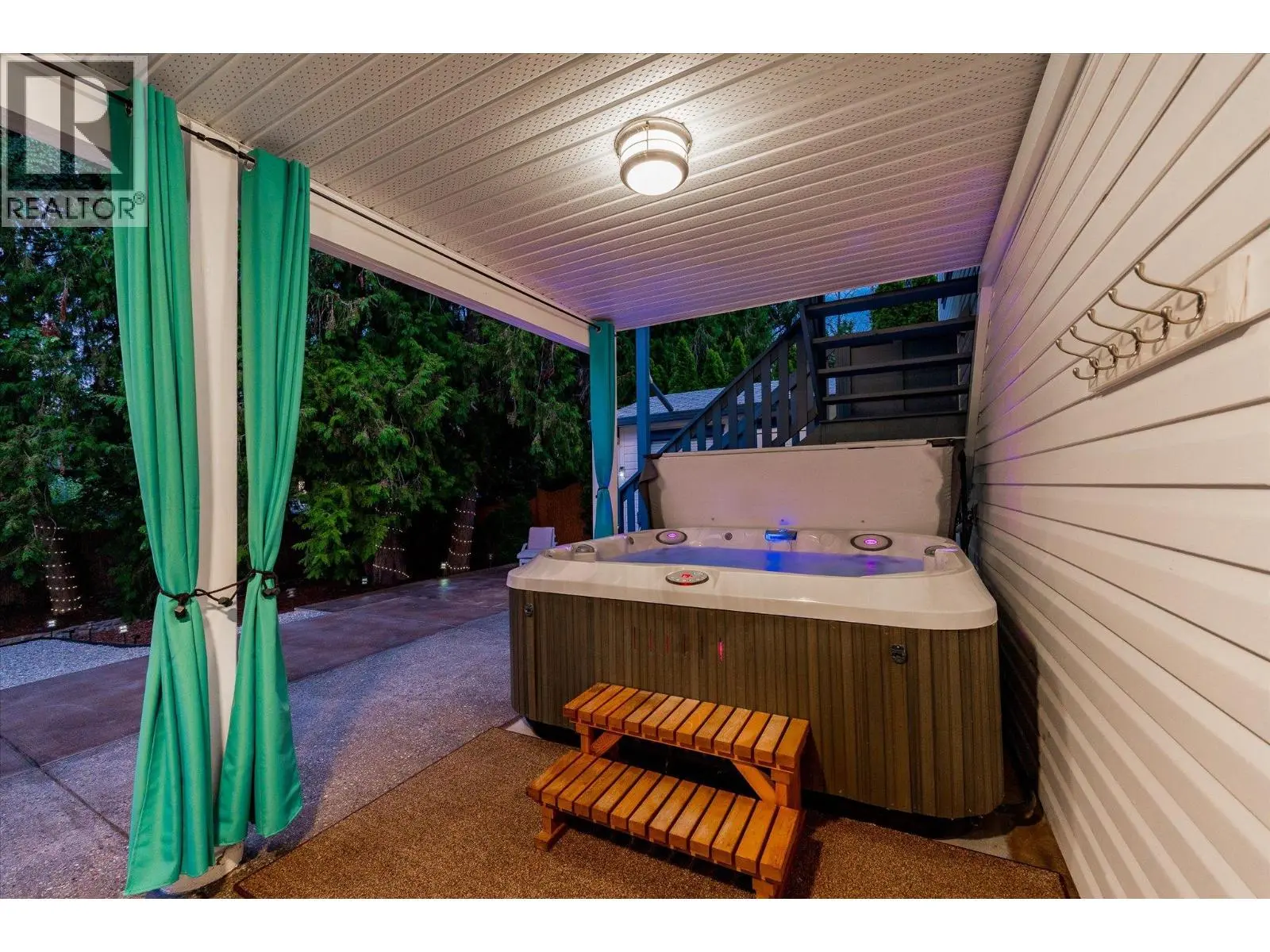 842 Raymer Road. Kelowna, British Columbia