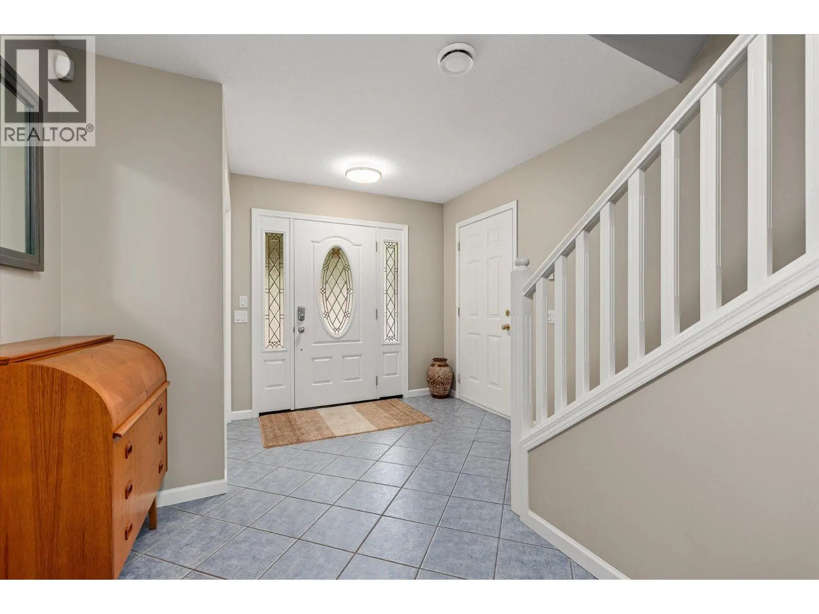 842 Raymer Road. Kelowna, British Columbia