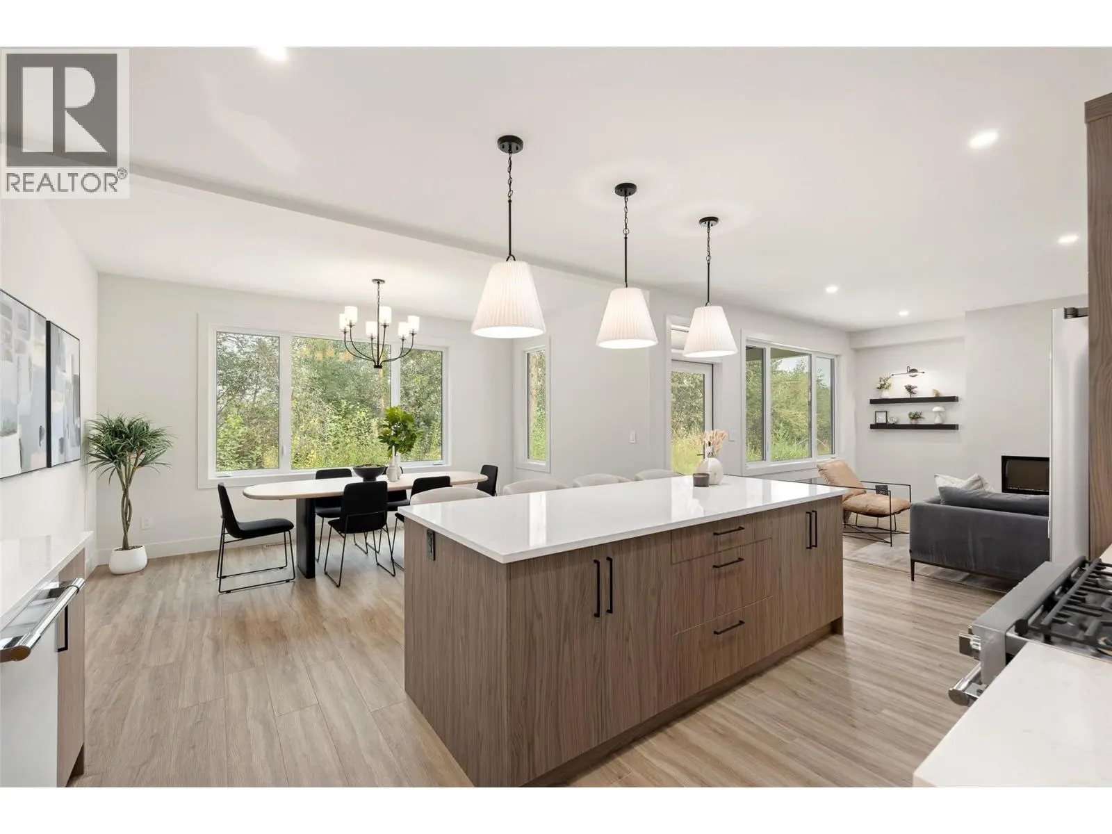 912 Bull Crescent. Kelowna, British Columbia